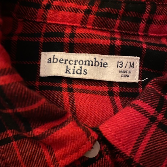 Abercrombie kids Red Plaid Long Sleeve Button Down Tee - Picture 4 of 4